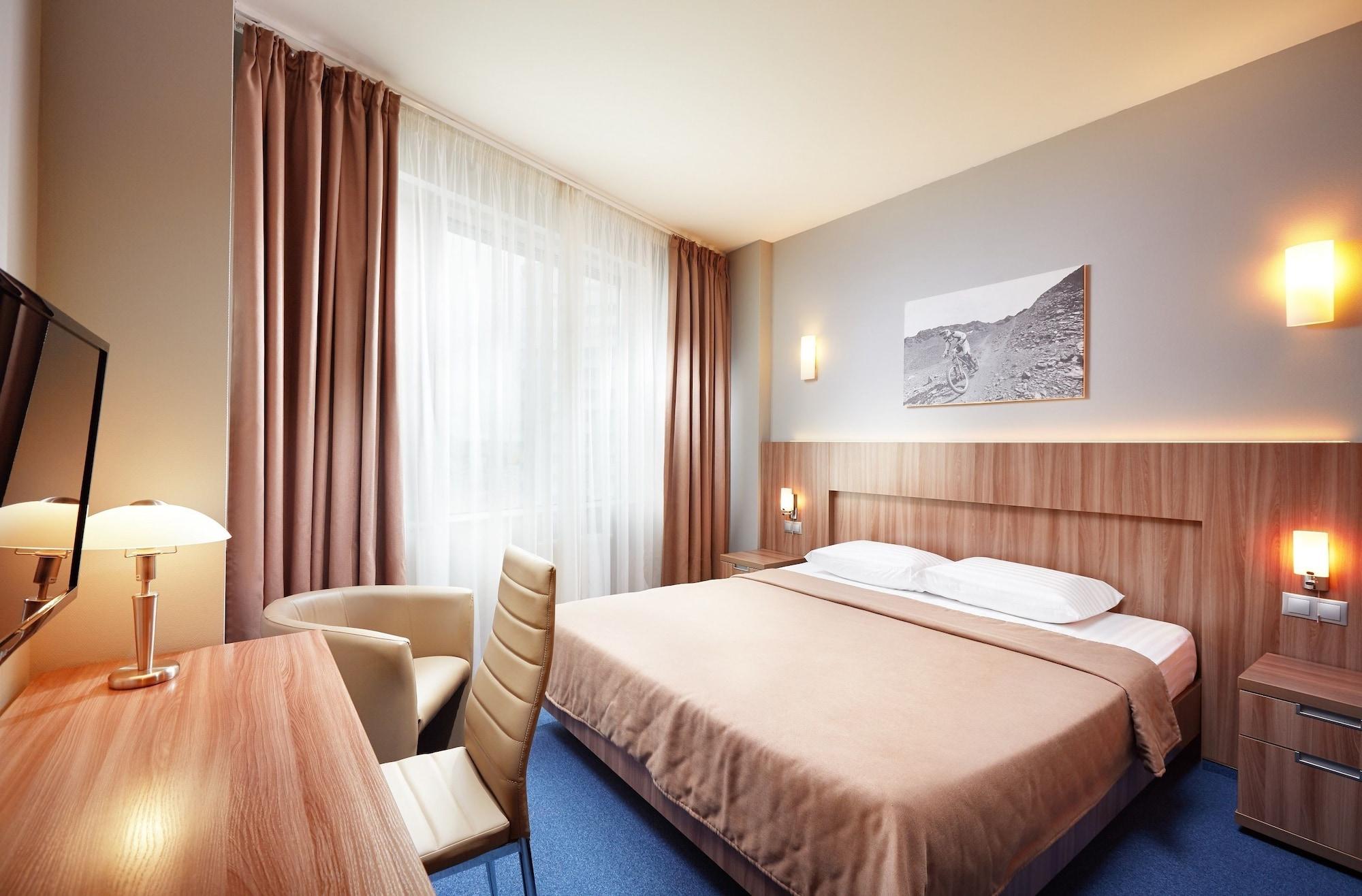 Slavyanskaya Hotel Minszk Kültér fotó