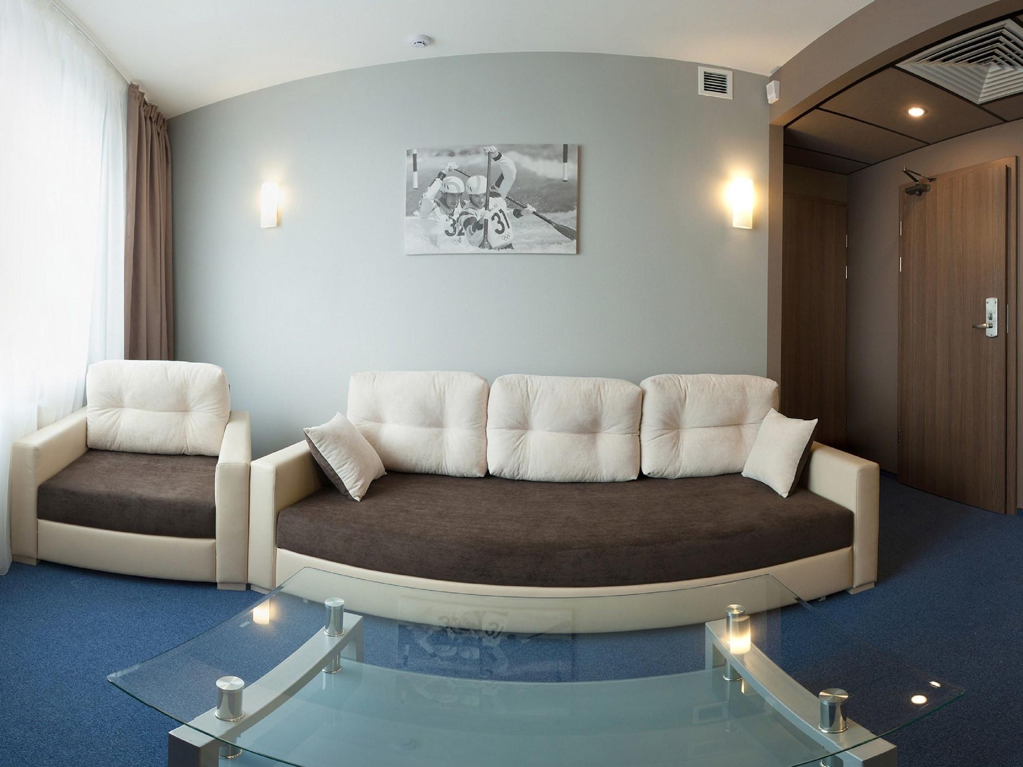 Slavyanskaya Hotel Minszk Kültér fotó