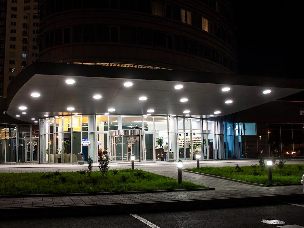 Slavyanskaya Hotel Minszk Kültér fotó