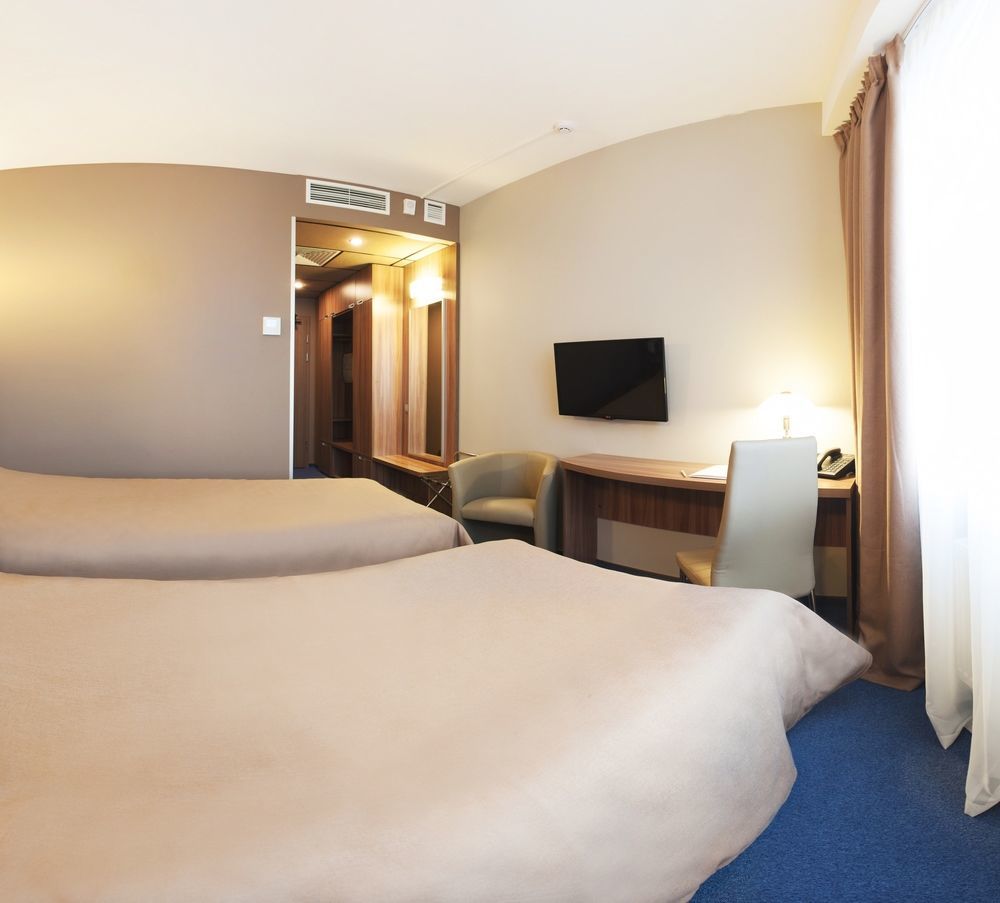 Slavyanskaya Hotel Minszk Kültér fotó