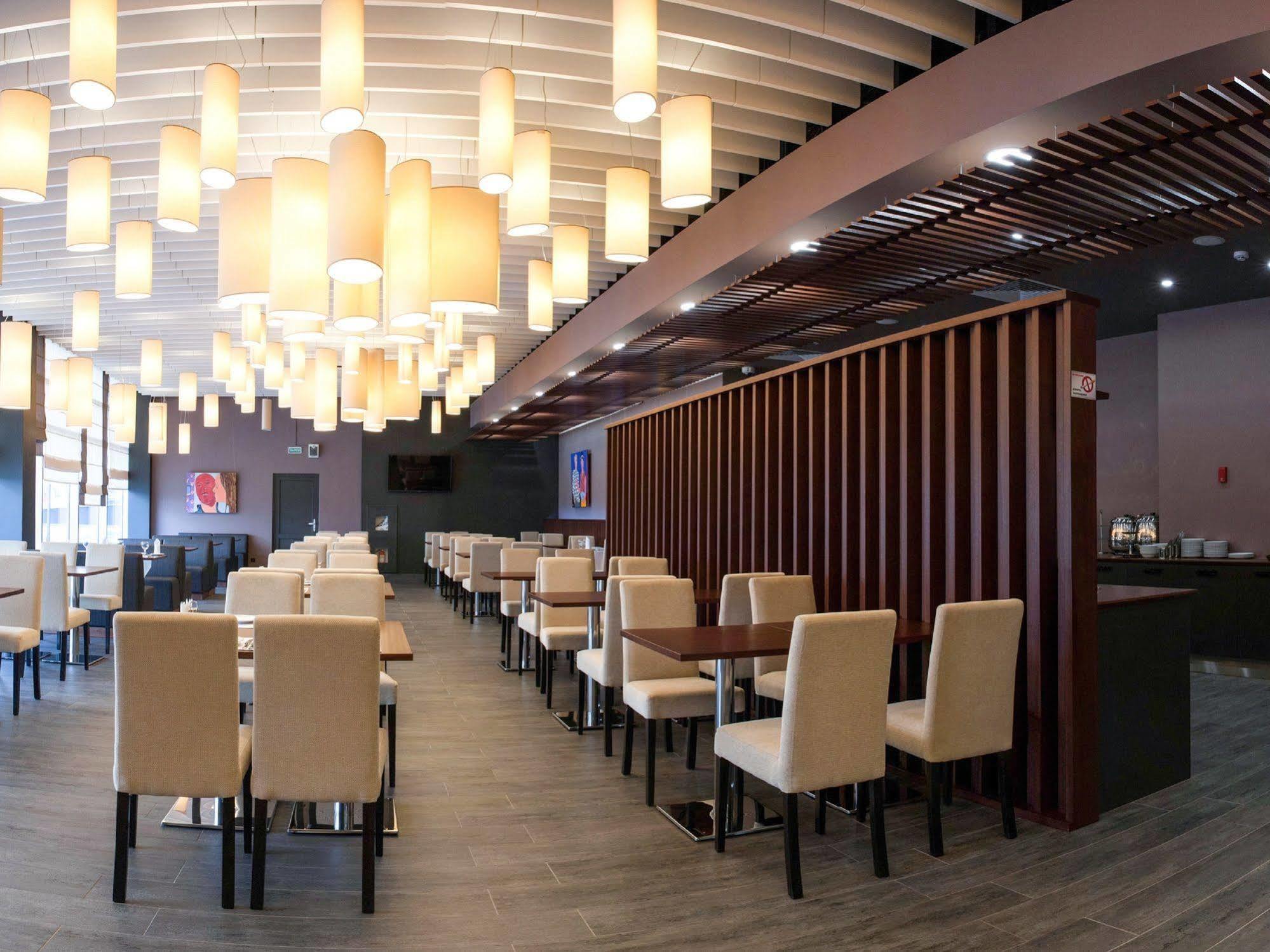 Slavyanskaya Hotel Minszk Kültér fotó