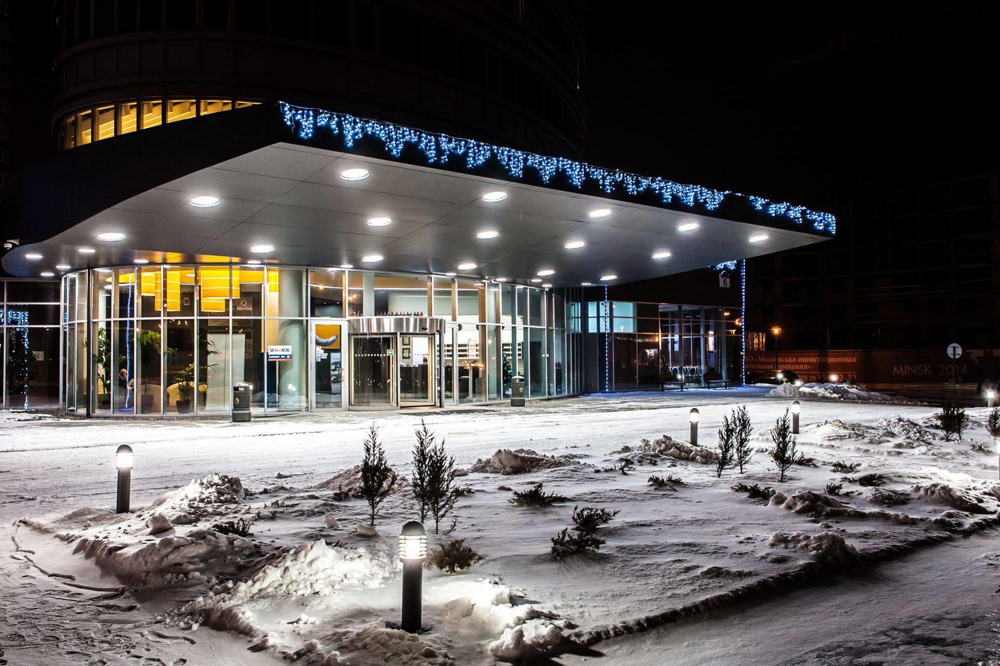 Slavyanskaya Hotel Minszk Kültér fotó