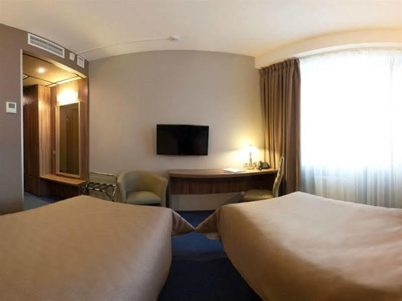 Slavyanskaya Hotel Minszk Kültér fotó