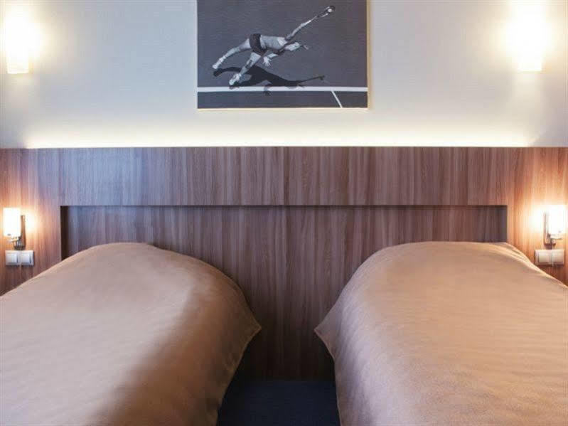 Slavyanskaya Hotel Minszk Kültér fotó